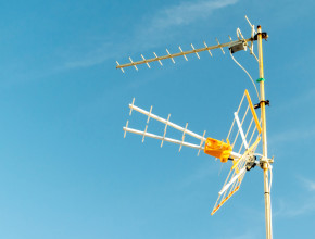 TV Antenna Booster: How Does a TV Signal Amplifier Work?